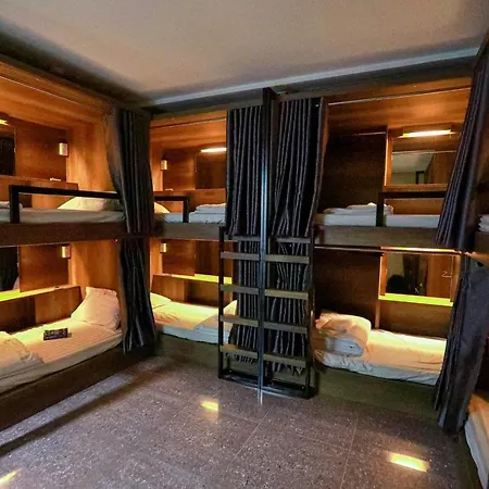 Bui Vien Street Hostel-2